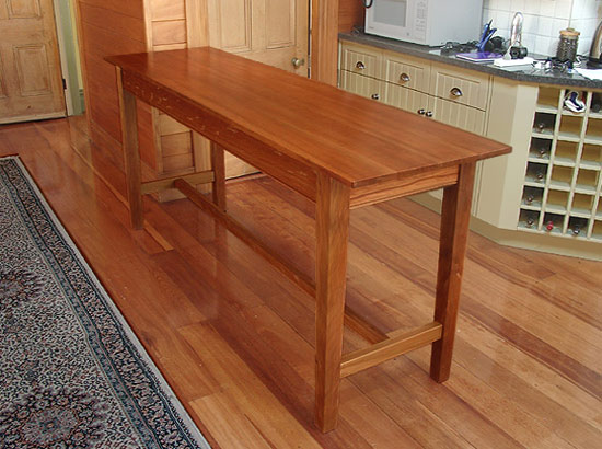 matai servery table